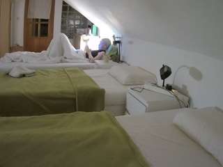 voyeurcam-julmodels-bed-3 live cam profile