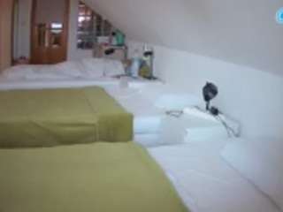 voyeurcam-julmodels-bed-3