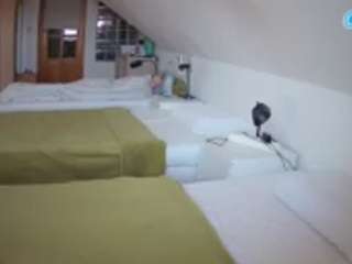 voyeurcam-julmodels-bed-3 live cam profile