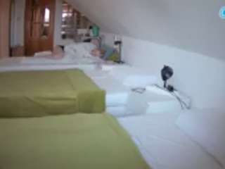 voyeurcam-julmodels-bed-3 live cam profile
