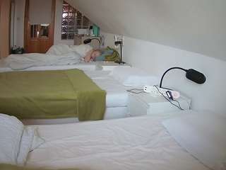 voyeurcam-julmodels-bed-3 live cam profile