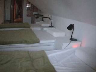 voyeurcam-julmodels-bed-3 webcam