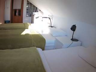 voyeurcam-julmodels-bed-3
