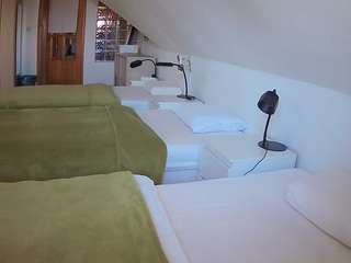 voyeurcam-julmodels-bed-3