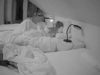 voyeurcam-julmod... Live Webcam on CamSoda