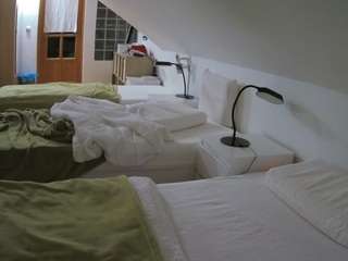 voyeurcam-julmodels-bed-3