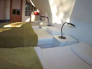 voyeurcam-julmodels-bed-3