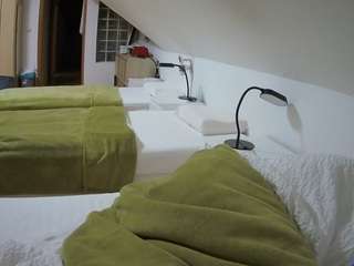 voyeurcam-julmodels-bed-3's CamSoda show and profile