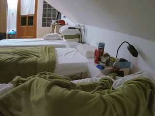 voyeurcam-julmodels-bed-3 webcam