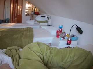 voyeurcam-julmodels-bed-3 webcam