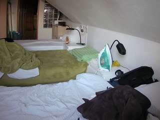 voyeurcam-julmodels-bed-3