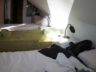 voyeurcam-julmodels-bed-3