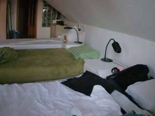 voyeurcam-julmodels-bed-3