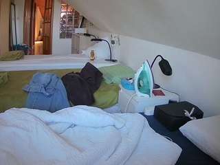 voyeurcam-julmodels-bed-3