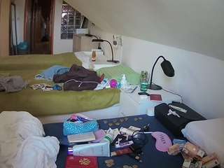 voyeurcam-julmodels-bed-3