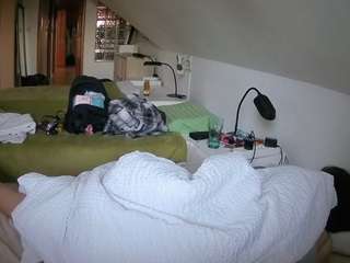 voyeurcam-julmodels-bed-3