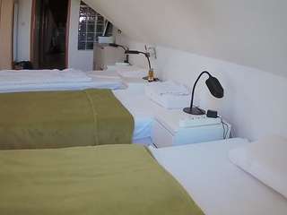 voyeurcam-julmodels-bed-3
