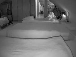 voyeurcam-julmodels-bed-3