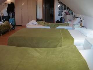 voyeurcam-julmodels-bed-3