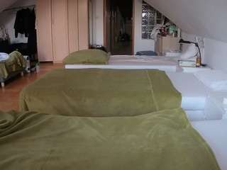 voyeurcam-julmodels-bed-3