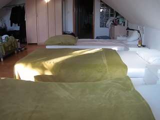 voyeurcam-julmodels-bed-3