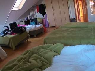 voyeurcam-julmodels-bed-3