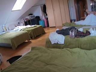 voyeurcam-julmodels-bed-3