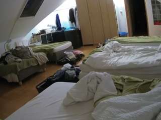 voyeurcam-julmodels-bed-3