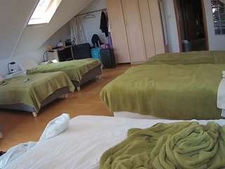voyeurcam-julmodels-bed-3