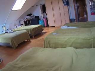 voyeurcam-julmodels-bed-3