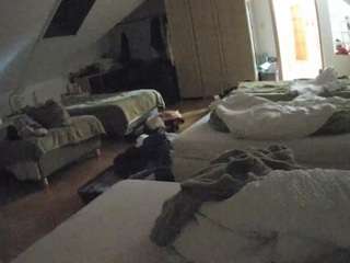 voyeurcam-julmodels-bed-3