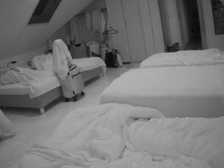 Julmodels Bedroom-D3 live cam — ass, average, beautiful