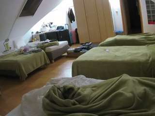 voyeurcam-julmodels-bed-3