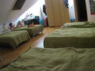voyeurcam-julmodels-bed-3