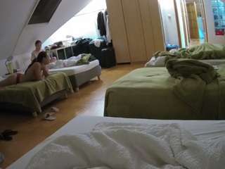 voyeurcam-julmodels-bed-3