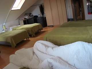 voyeurcam-julmodels-bed-3