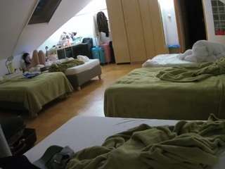 voyeurcam-julmodels-bed-3
