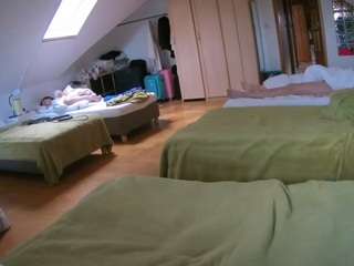 voyeurcam-julmodels-bed-3
