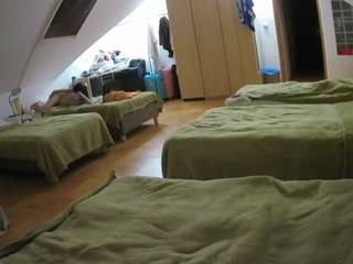 voyeurcam-julmodels-bed-3