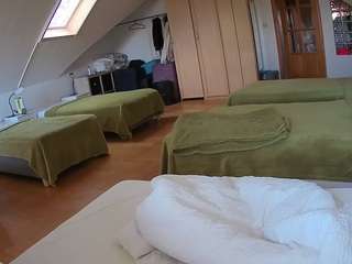 voyeurcam-julmodels-bed-3