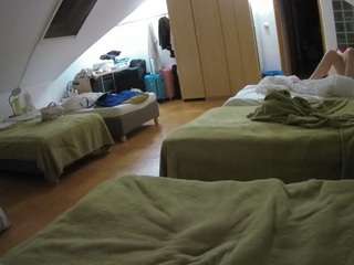 voyeurcam-julmodels-bed-3 Sex Cam Show
