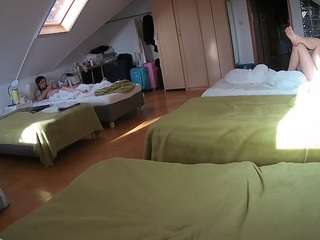voyeurcam-julmodels-bed-3