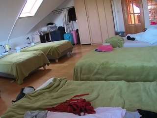 voyeurcam-julmodels-bed-3