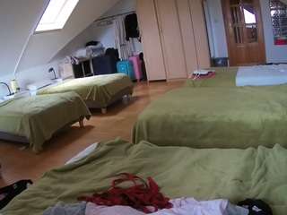 voyeurcam-julmodels-bed-3