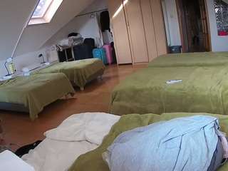 voyeurcam-julmodels-bed-3