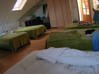 voyeurcam-julmodels-bed-3