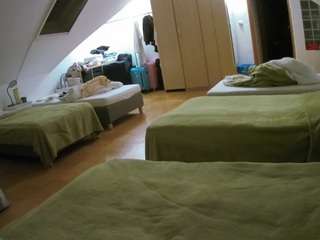 voyeurcam-julmodels-bed-3