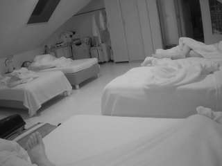 le modèle voyeurcam-julmodels-bed-3 est en webcam porno dans un show sur le site camsoda, il possède les tags suivants: ass,average,beautiful,bedroom,chill,flashing,julmodels-house,pov,brown hair,hd