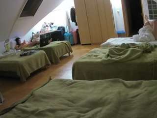 voyeurcam-julmodels-bed-3