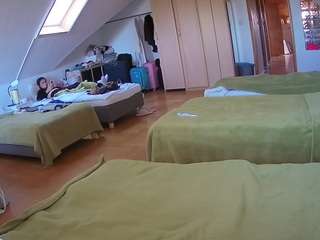 voyeurcam-julmodels-bed-3